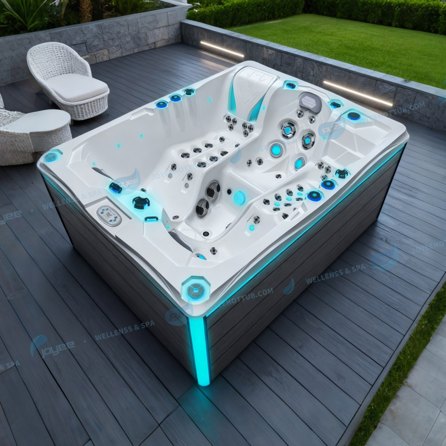 top jacuzzi