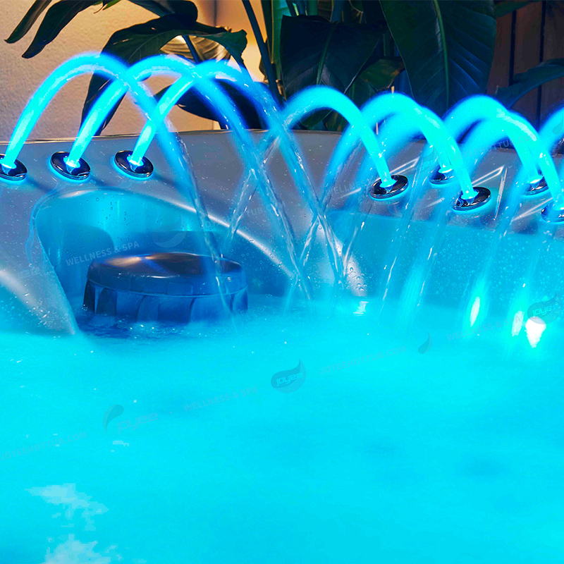 outdoor spa hot tub